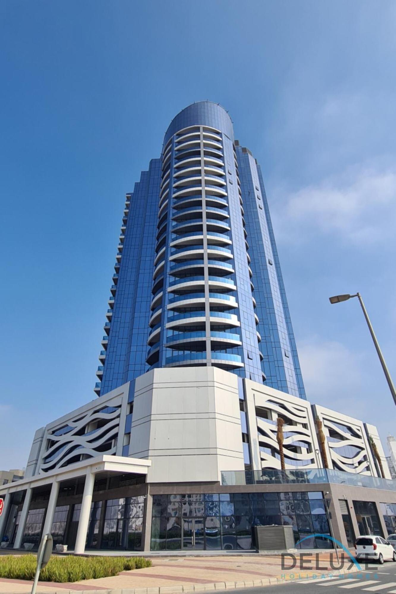 Apartment Chic In Blue Wave Tower, Dubailand By Deluxe Homes Dubai