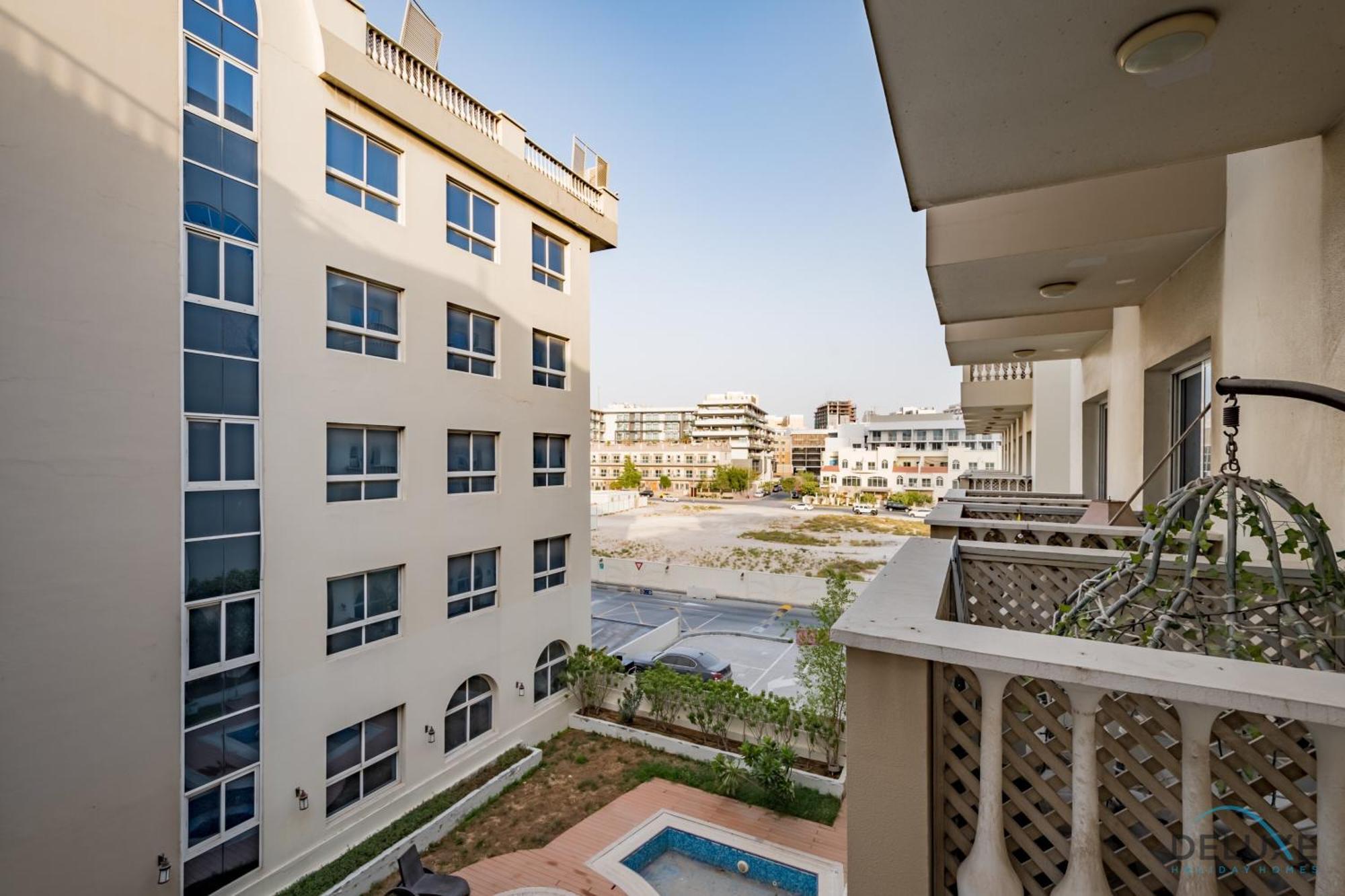 Apartment Modern In Hanover Square, Jumeirah Village Circle By Deluxe Homes Dubai