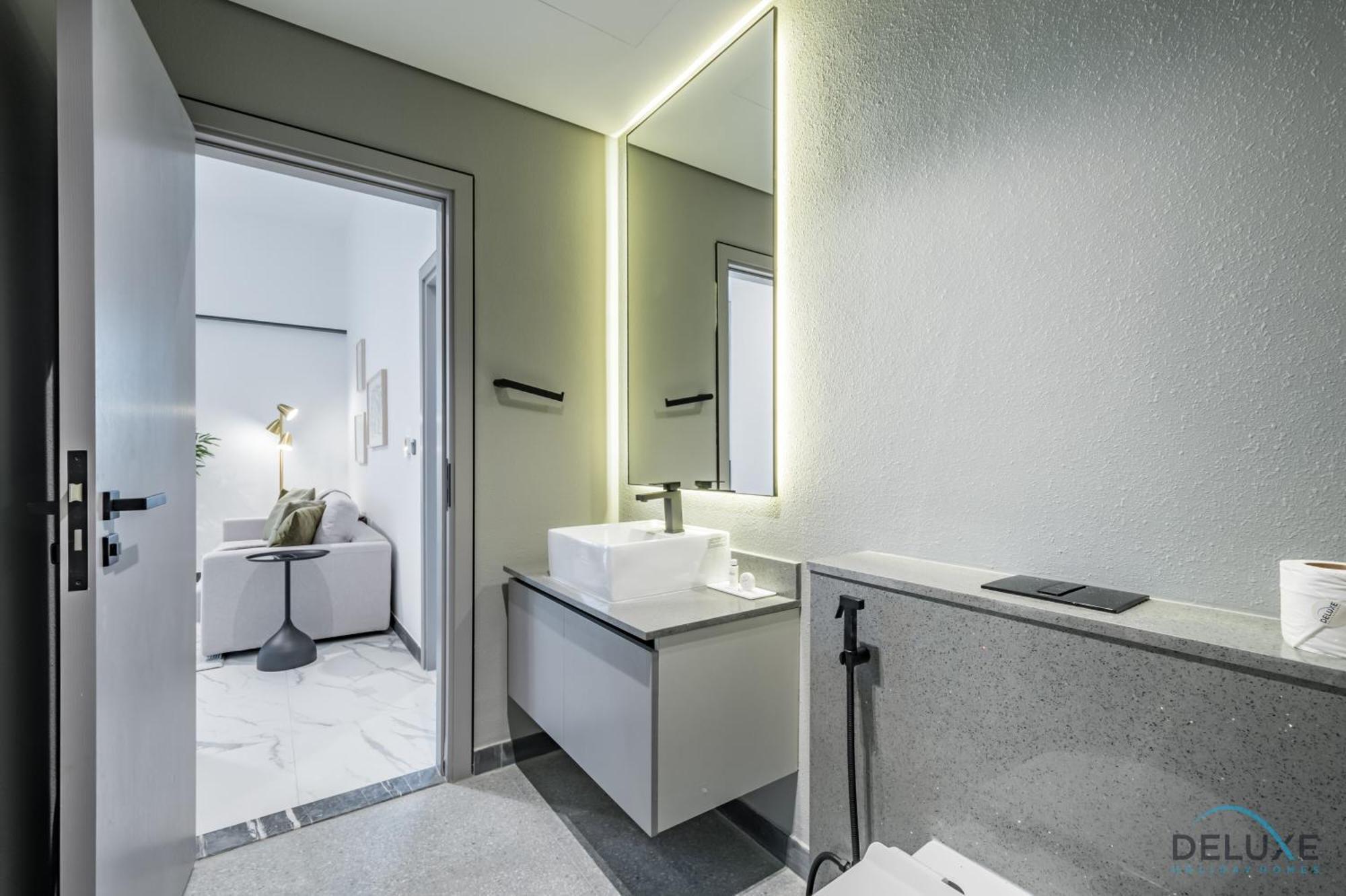 Lovely 1br In Mag Eye 910, Mohammad Bin Rashid By Deluxe Homes Apartment *