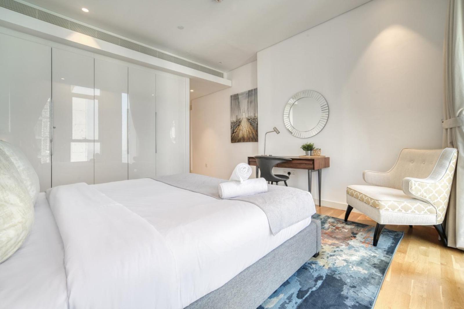 Apartment Shadow Of The Sun By Lagom Dubai