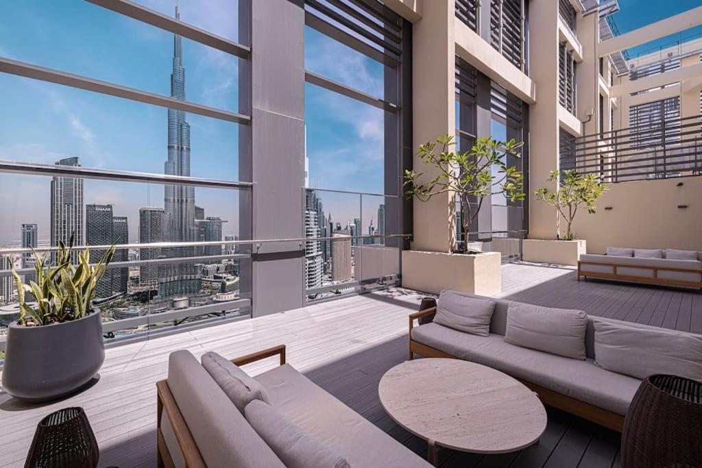 Lux With Full Burj View I 1 Min Mall Dubai