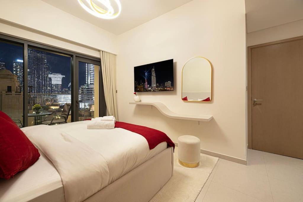 Lux With Full Burj View I 1 Min Mall * Dubai