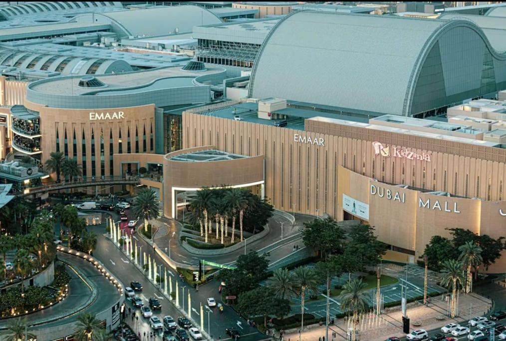 Lux With Full Burj View I 1 Min Mall