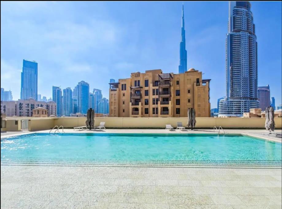 Lux With Full Burj View I 1 Min Mall Apartment