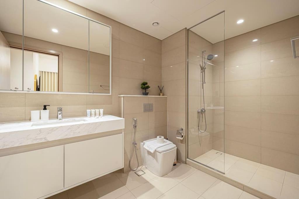Apartment Lux With Full Burj View I 1 Min Mall