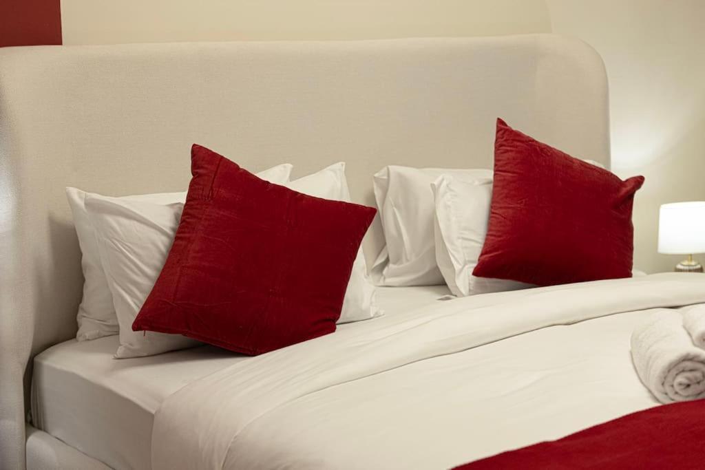 Apartment Lux With Full Burj View I 1 Min Mall Dubai