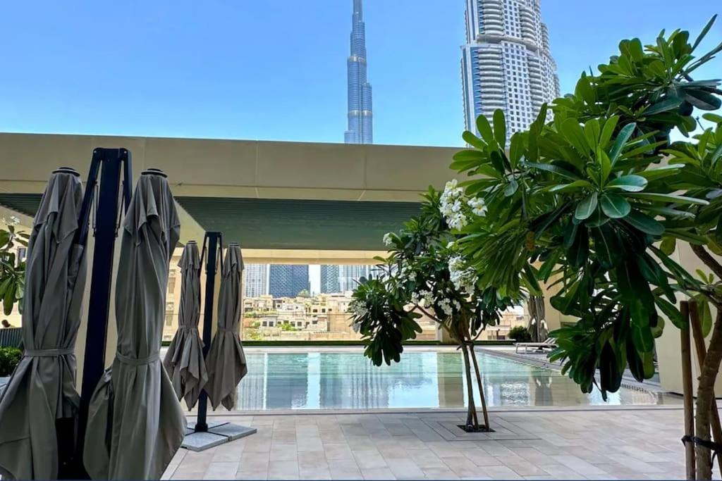 Lux With Full Burj View I 1 Min Mall Apartment