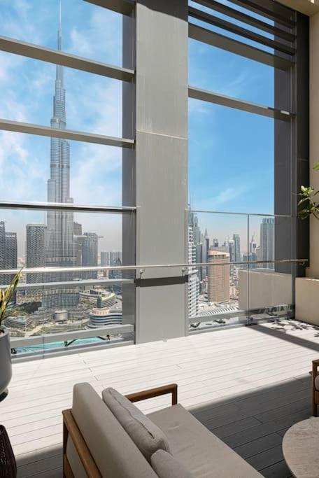 Apartment Lux With Full Burj View I 1 Min Mall Dubai