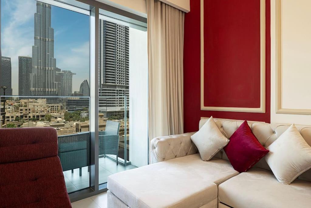 Lux With Full Burj View I 1 Min Mall * Dubai
