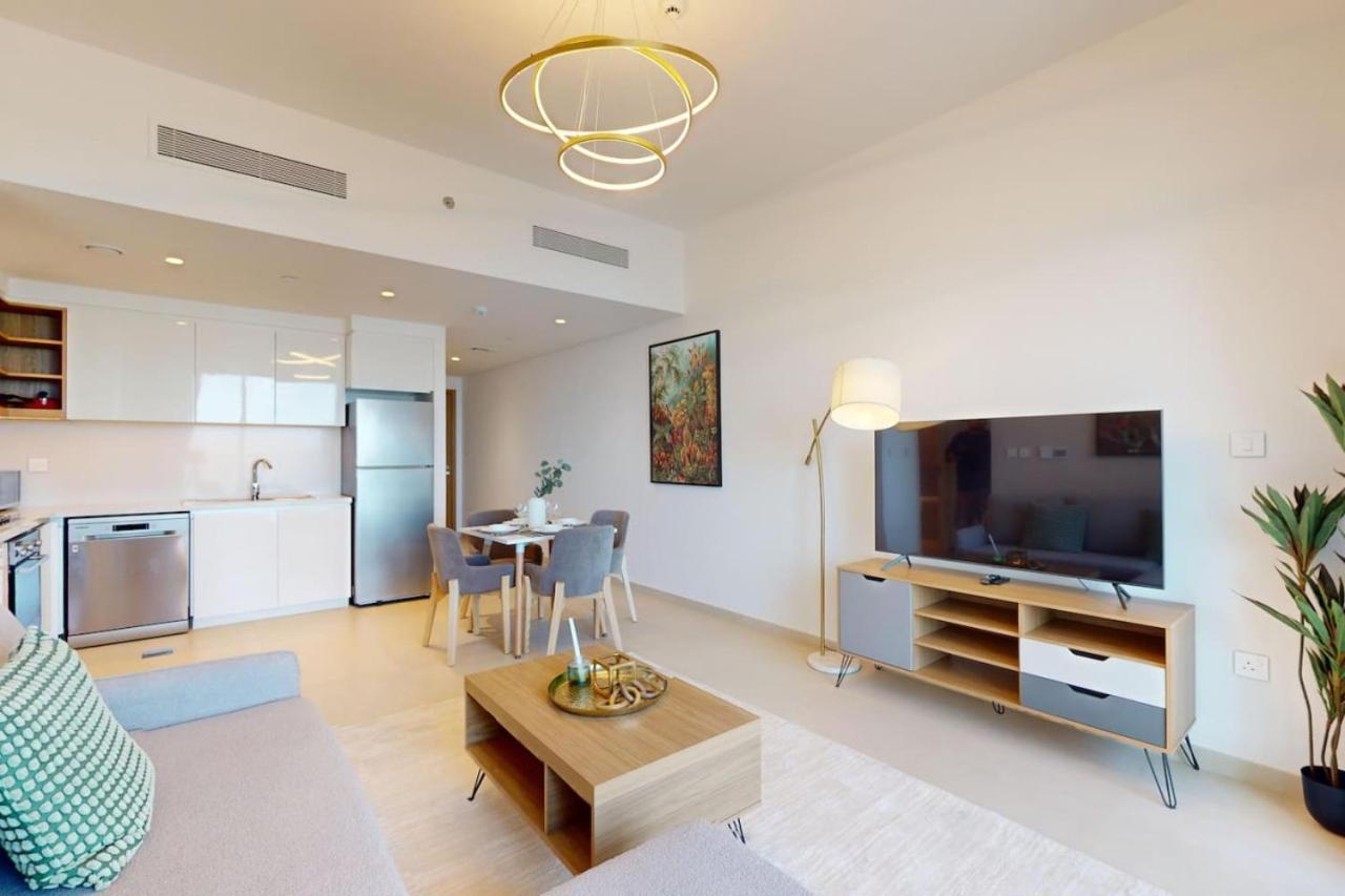 Downtown Views Ii, Tower 2- Calm One Bedroom *