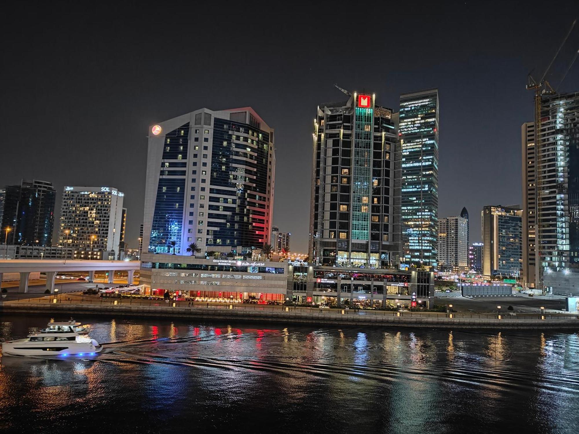 Apartment Lemodcasa - Luxury Smart With Canal View Business Bay