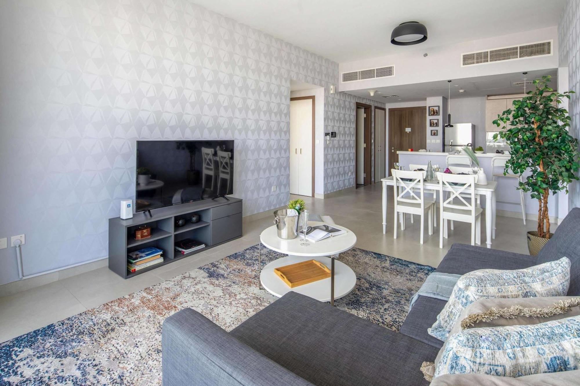 Frank Porter - 1 Residences 1 Apartment Dubai