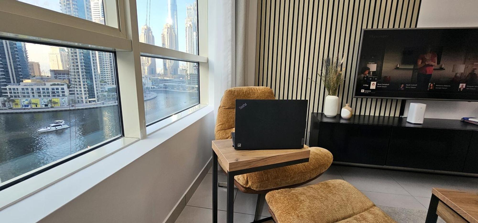 Exquisite Marina View 2 Bedrooms Near Metro And Marina Mall *