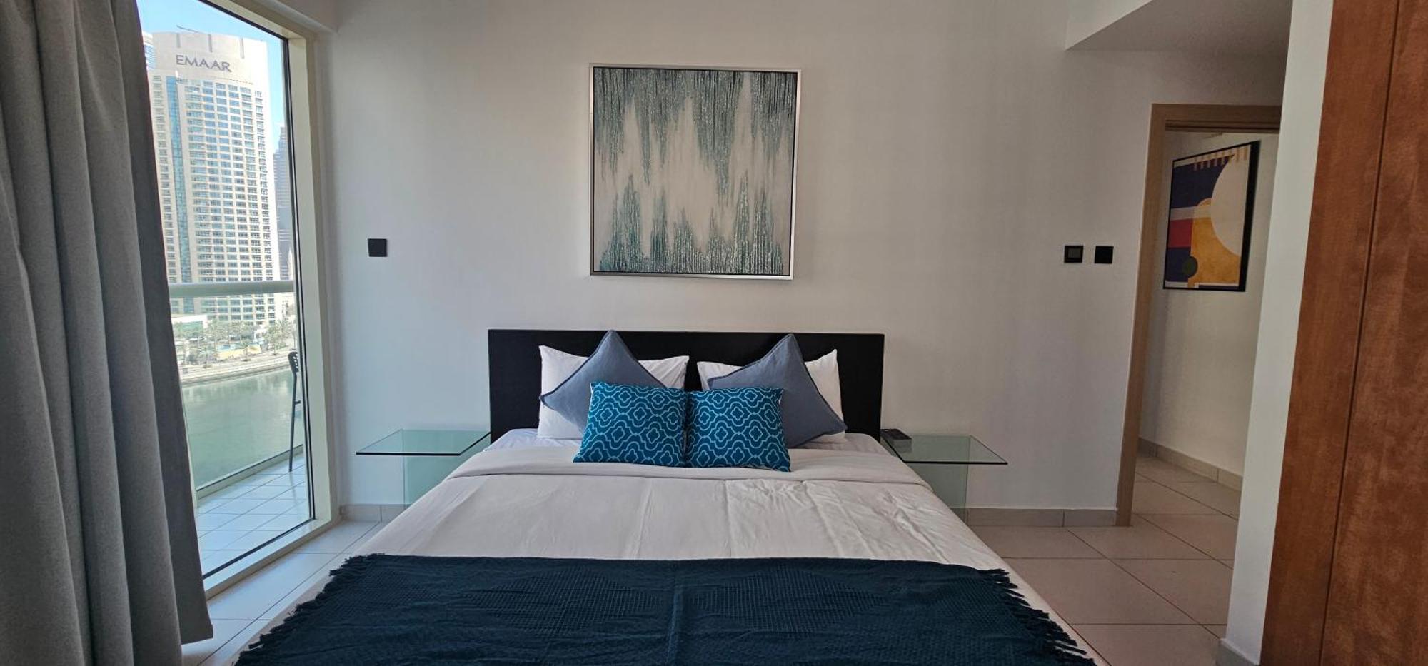 Apartment Exquisite Marina View 2 Bedrooms Near Metro And Marina Mall Dubai