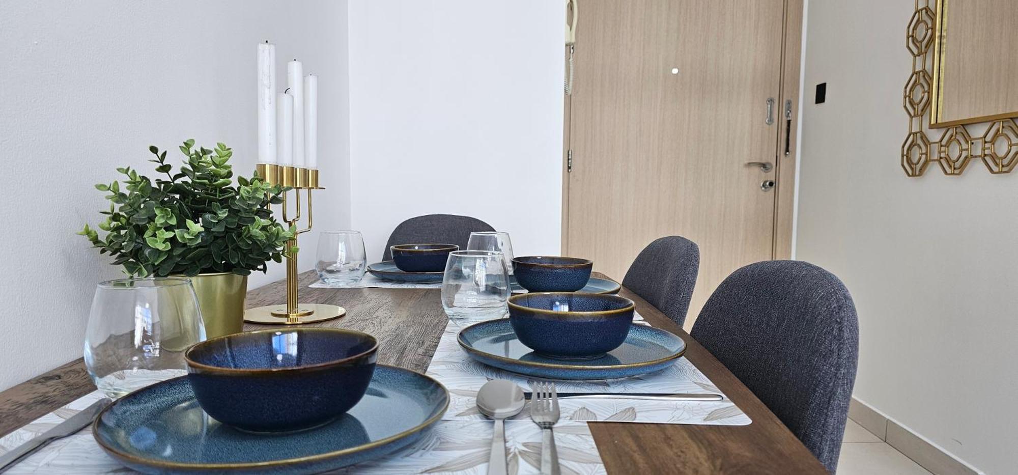 Exquisite Marina View 2 Bedrooms Near Metro And Marina Mall Apartment Dubai