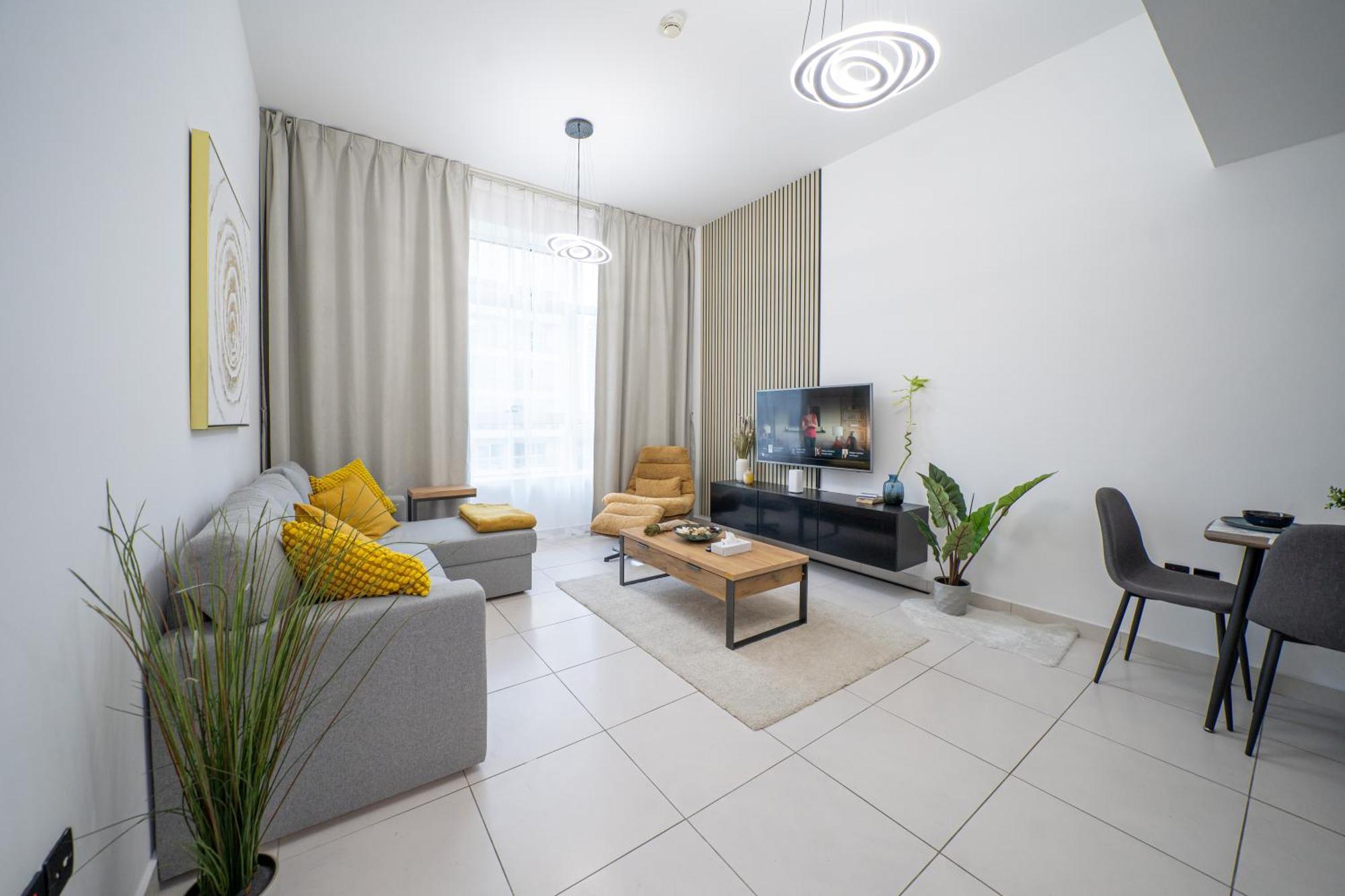 Exquisite Marina View 2 Bedrooms Near Metro And Marina Mall Dubai