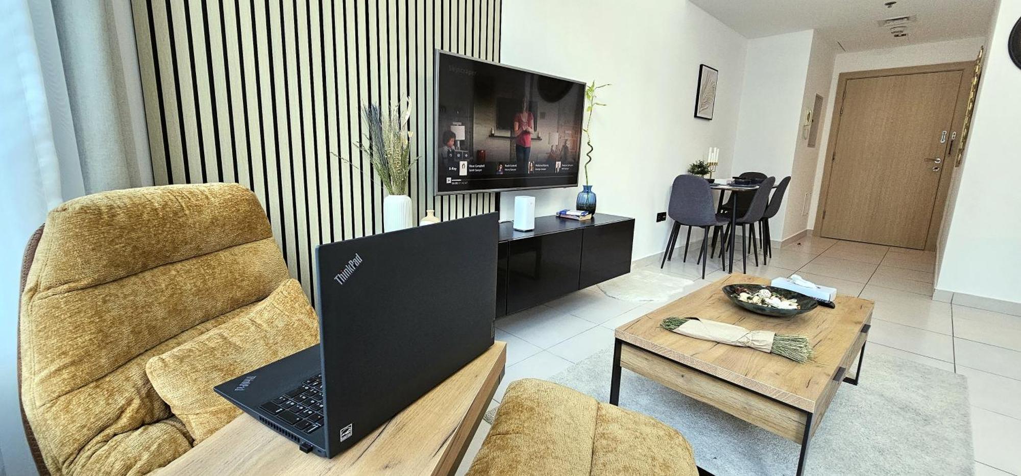 Exquisite Marina View 2 Bedrooms Near Metro And Marina Mall