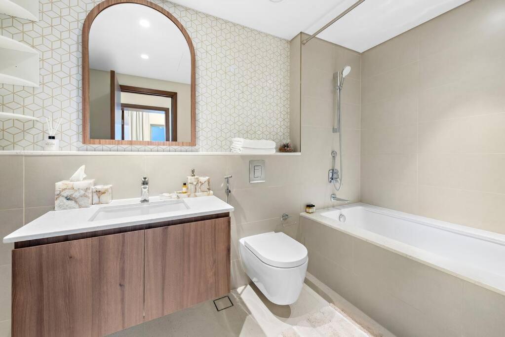 First Class 2br Luxury Haven In Vida Dubai