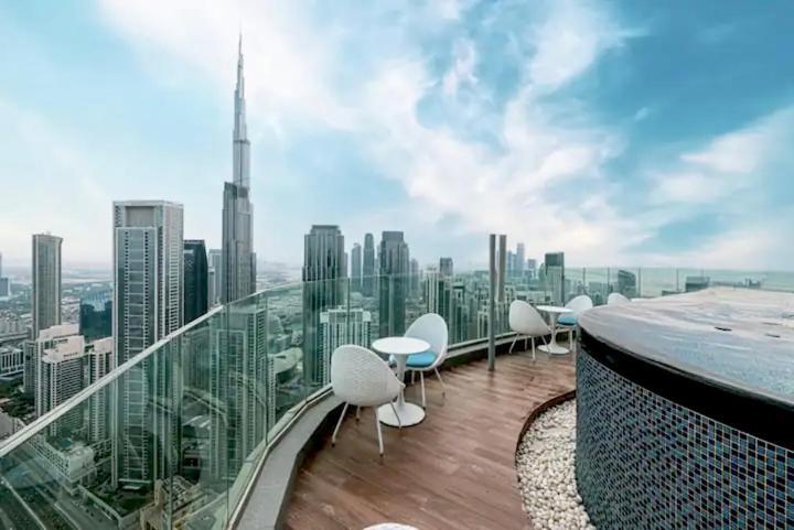 360 Downtown Luxury Apt- Infinity Pool Burj View Dubai
