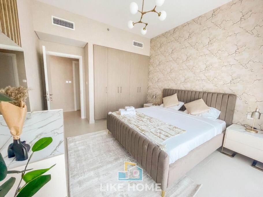 Like - 3703 Stunning 1bhk View In Creek Harbour Apartment