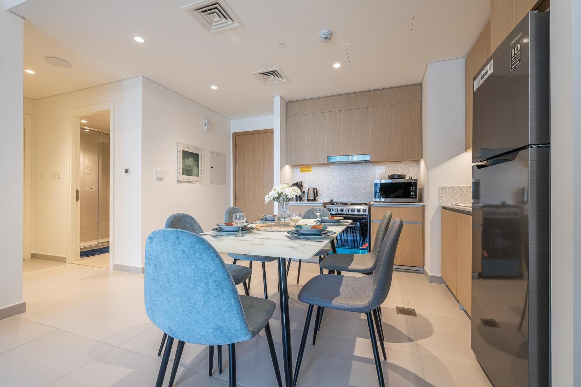 Newly Furnished 1bdr In Creek With Water Views Apartment *
