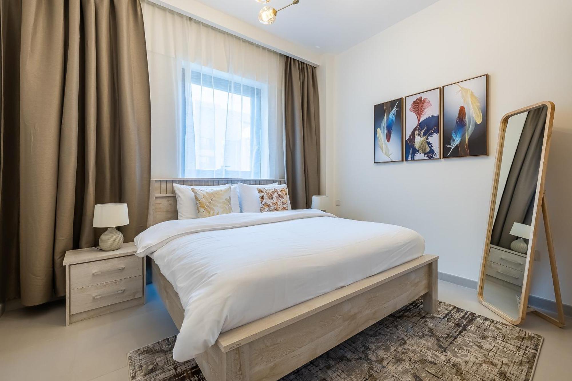 Newly Furnished 1bdr In Creek With Water Views *