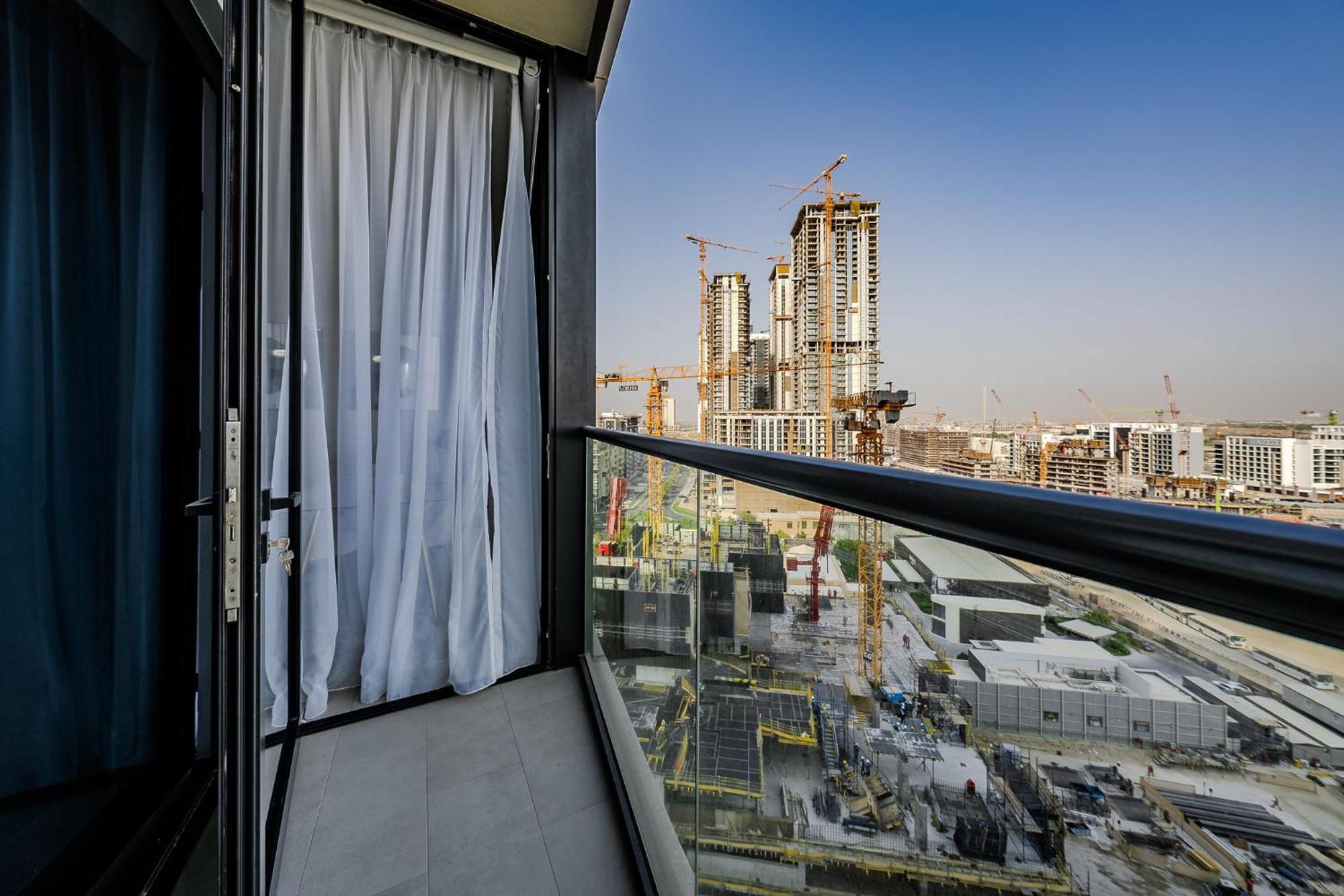 Stylish 1 Bdr In Sobha Waves * Dubai