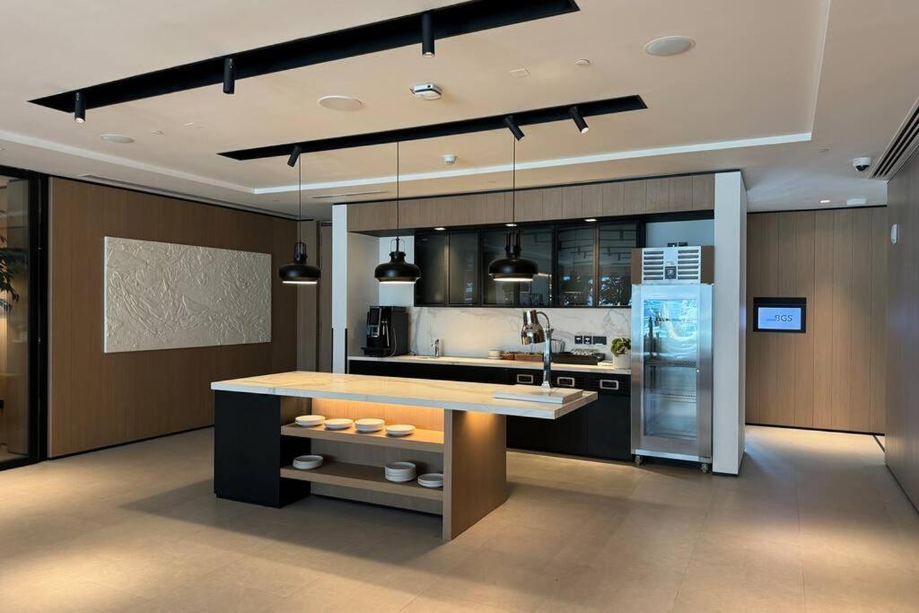 Vida Marina Residences Apartment