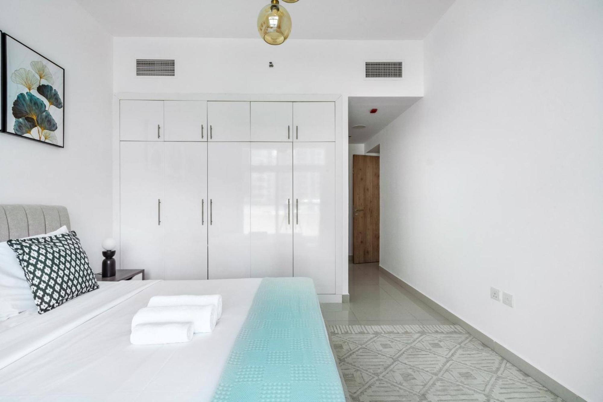 Shoresinn - Artistic Retreat In Marina Apartment *
