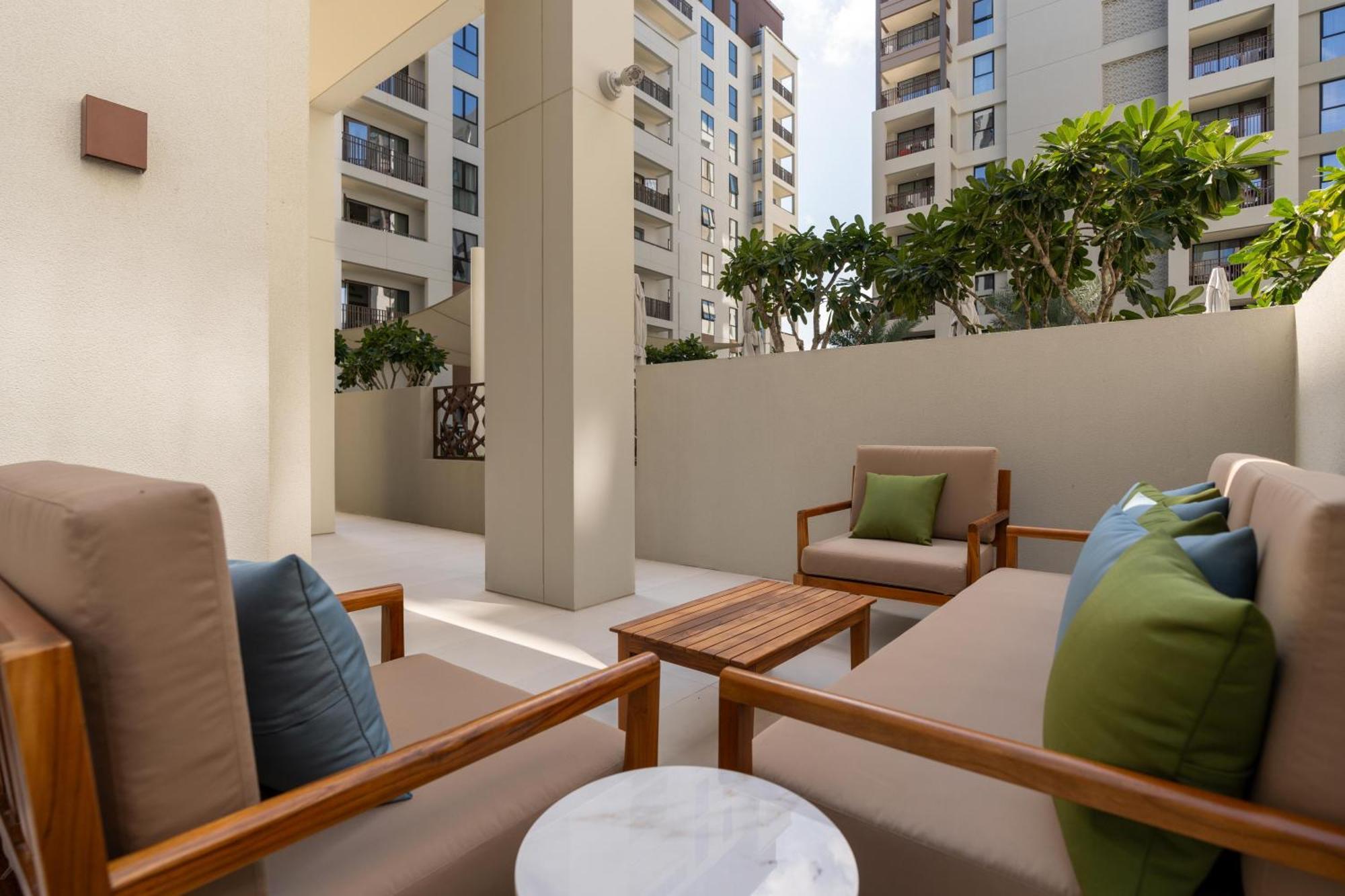 Elegant 1br With Access In Creek *
