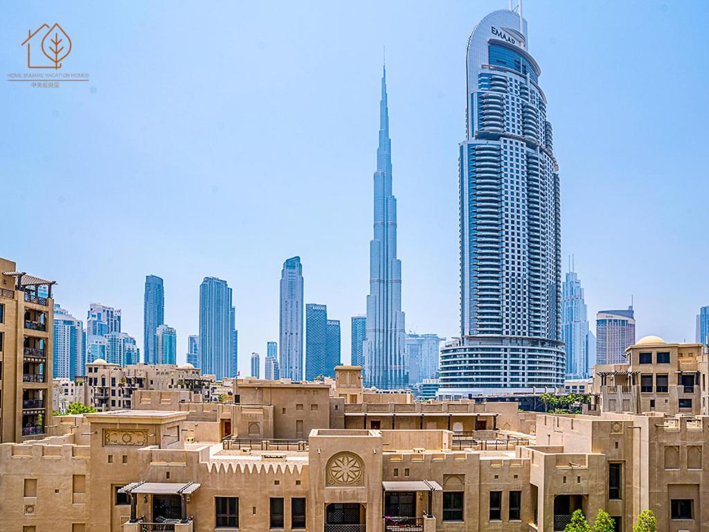 Apartment Stunning 3-Bedroom Home With Panoramic Burj Khalifa Views From High Floor 193Br-3