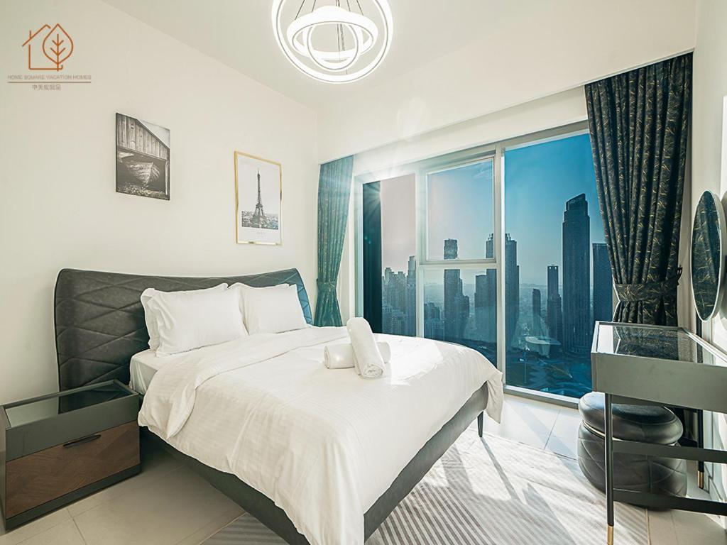 Stunning 3-Bedroom Home With Panoramic Burj Khalifa Views From High Floor 193Br-3 Apartment *