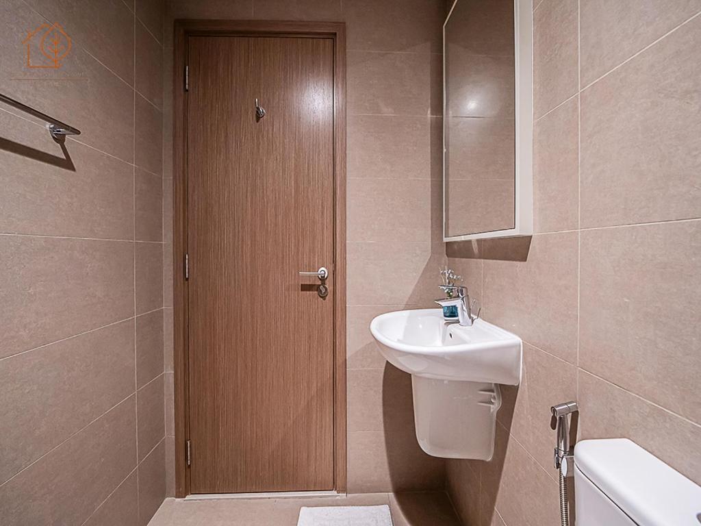 Apartment Stunning 3-Bedroom Home With Panoramic Burj Khalifa Views From High Floor 193Br-3 *