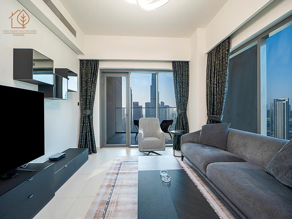 Stunning 3-Bedroom Home With Panoramic Burj Khalifa Views From High Floor 193Br-3 * Dubai