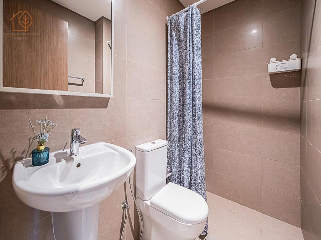 Apartment Stunning 3-Bedroom Home With Panoramic Burj Khalifa Views From High Floor 193Br-3
