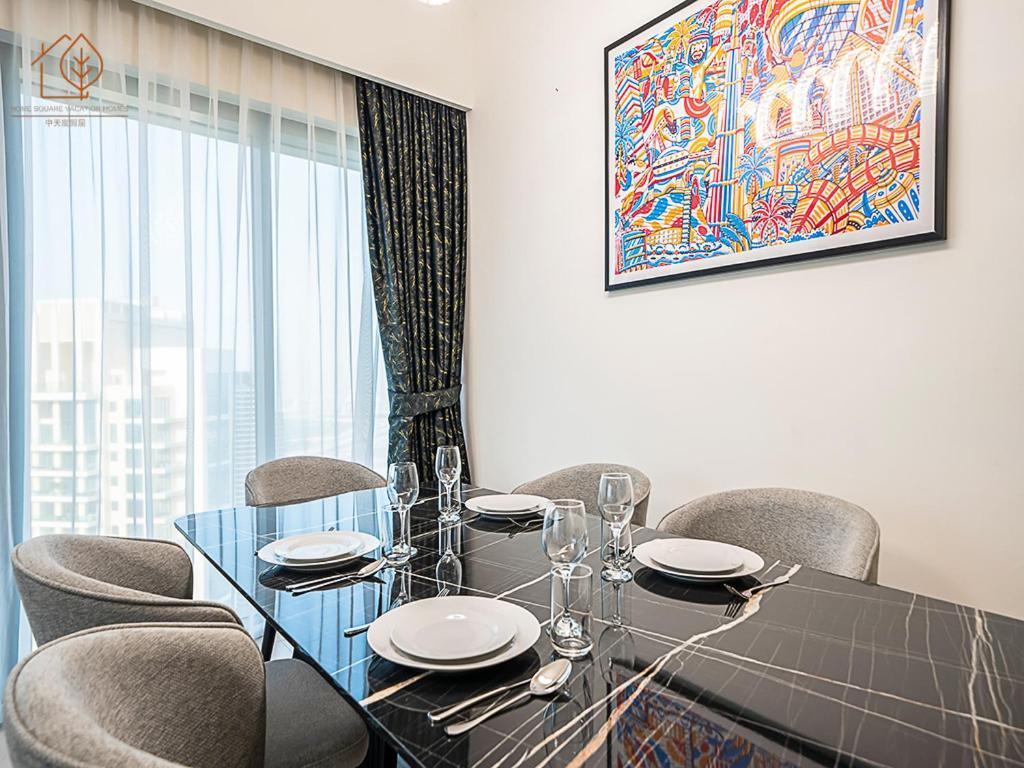 Apartment Stunning 3-Bedroom Home With Panoramic Burj Khalifa Views From High Floor 193Br-3 *