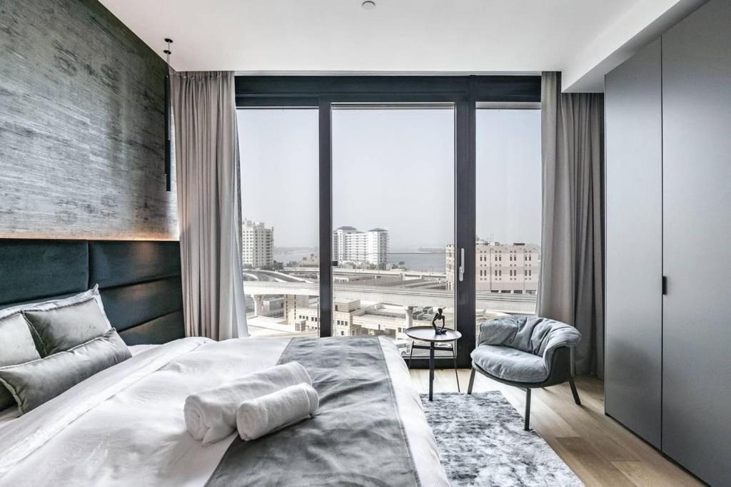 4-bedroom Penthouse In One At Palm Jumeirah, Palm Jumeirah Apartment *