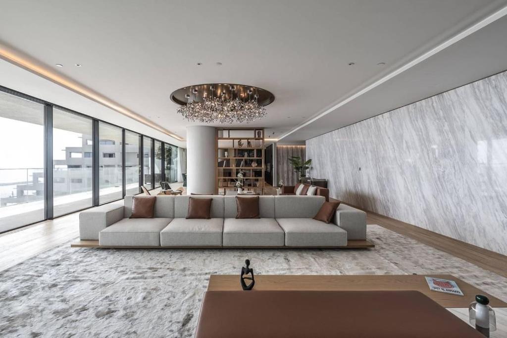 4-bedroom Penthouse In One At Palm Jumeirah, Palm Jumeirah * Dubai