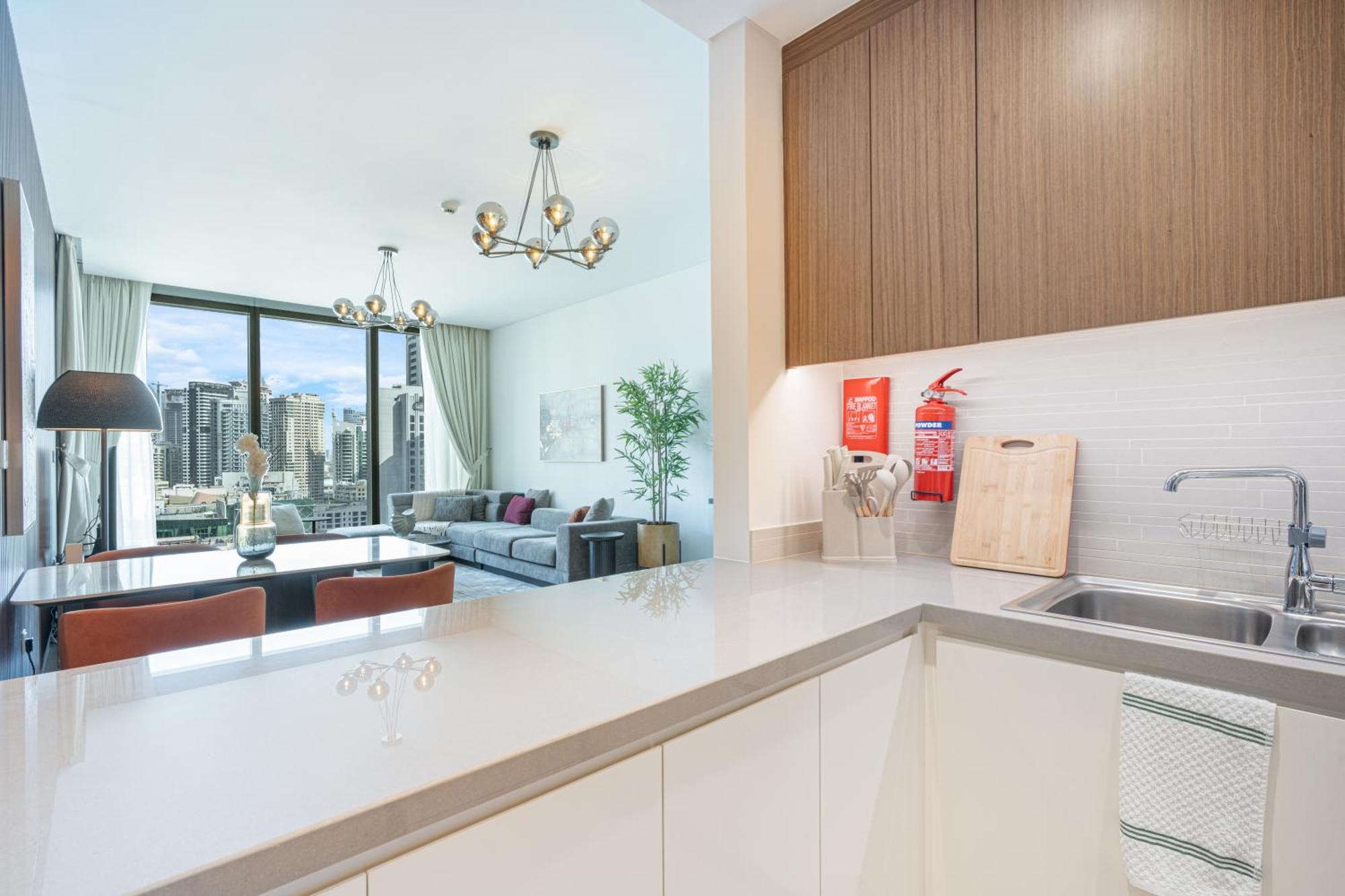 Luxurious 2br With Stunning Marina Skyline View * Dubai