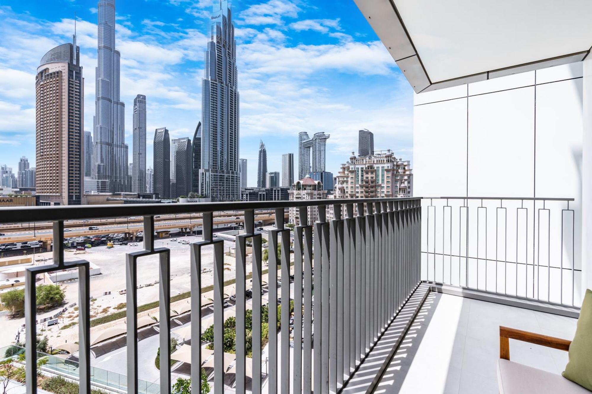 Premium Downtown With Burj Khalifa View Apartment *
