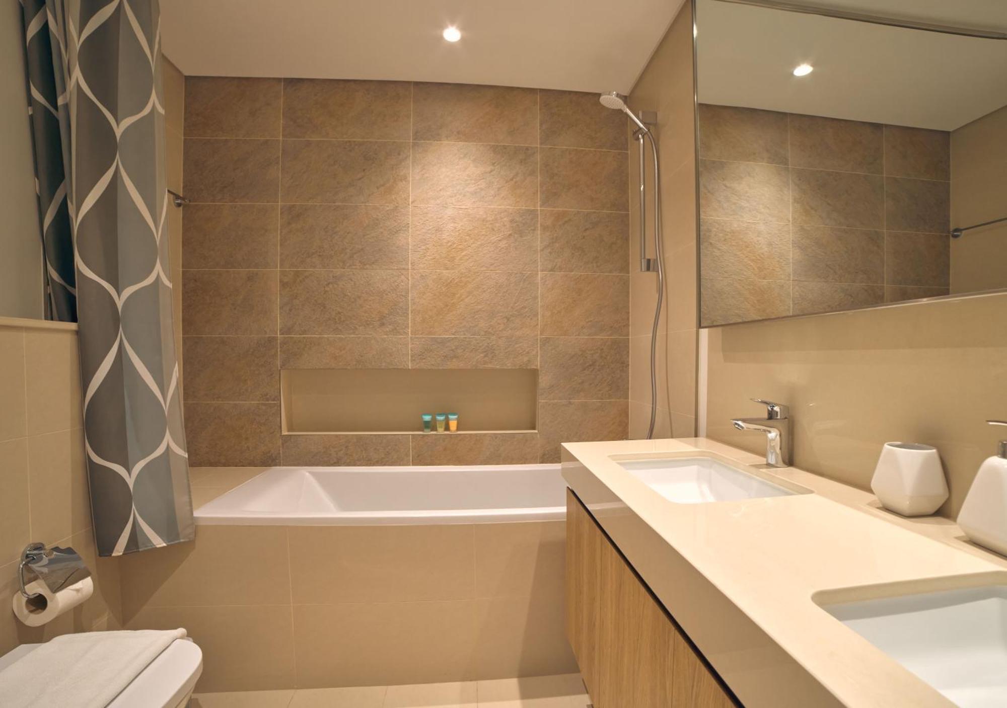 Burj Khalifa View Lux 3 Bedroom By Tanami Homes *