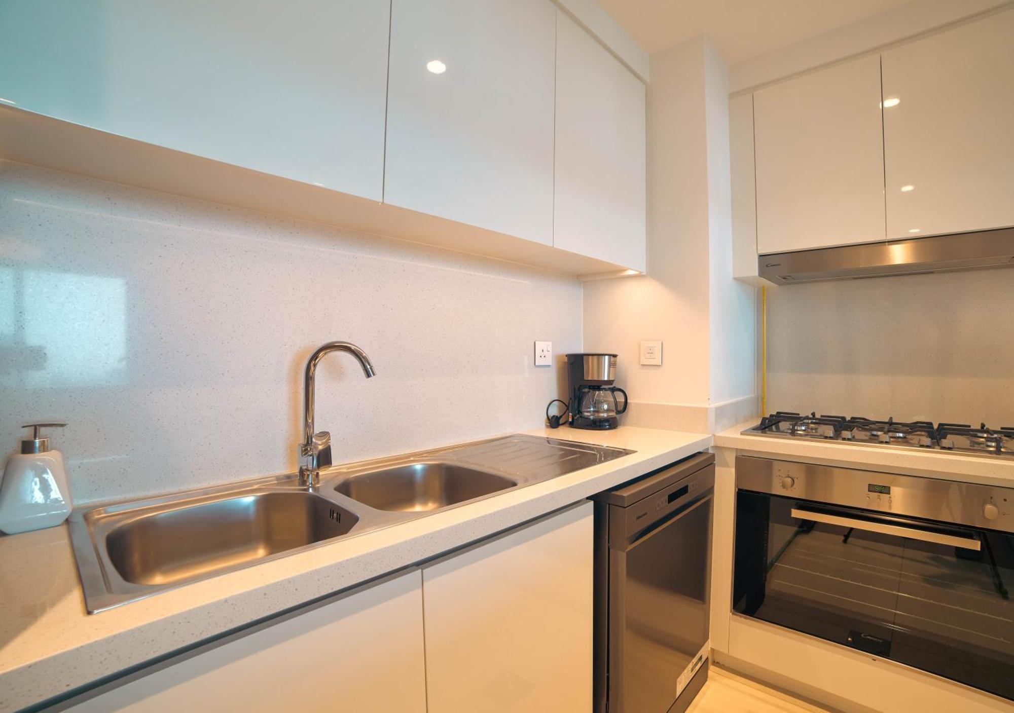 Burj Khalifa View Lux 3 Bedroom By Tanami Homes Dubai