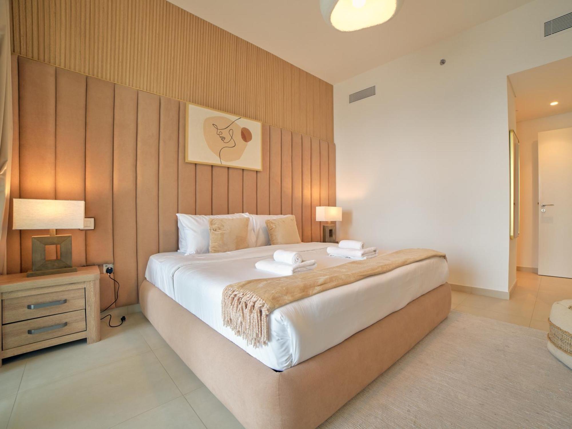 Burj Khalifa View Lux 3 Bedroom By Tanami Homes Dubai