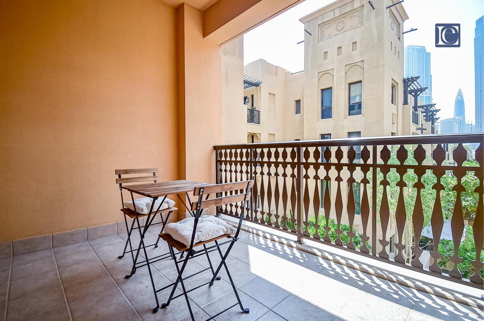 Luxury Escapes - Burj Khalifa View 90sqm - 1br In Zaafaran, Downtown *