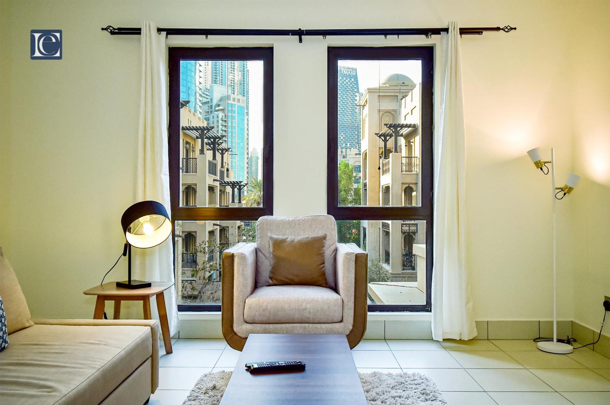 Luxury Escapes - Burj Khalifa View 90sqm - 1br In Zaafaran, Downtown