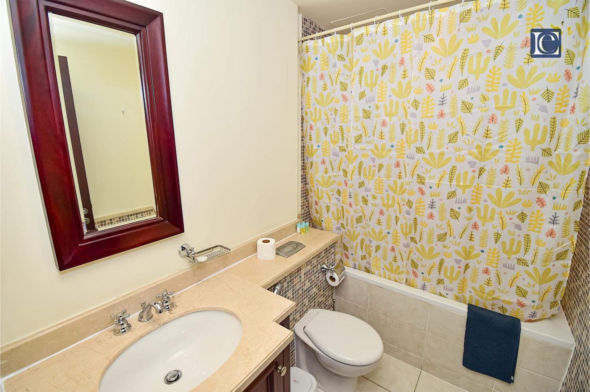 Luxury Escapes - Burj Khalifa View 90sqm - 1br In Zaafaran, Downtown Apartment Dubai