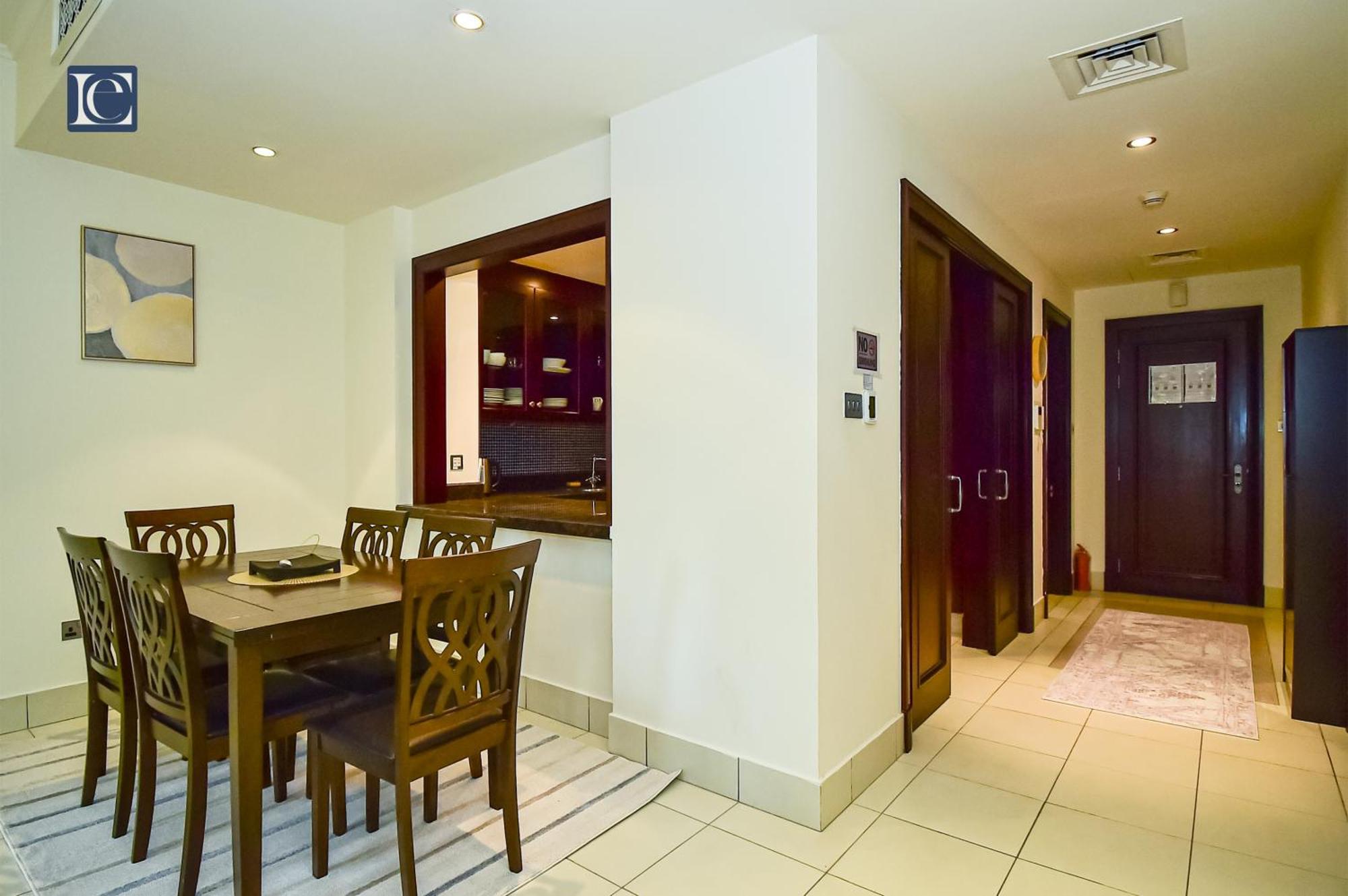 Luxury Escapes - Burj Khalifa View 90sqm - 1br In Zaafaran, Downtown *