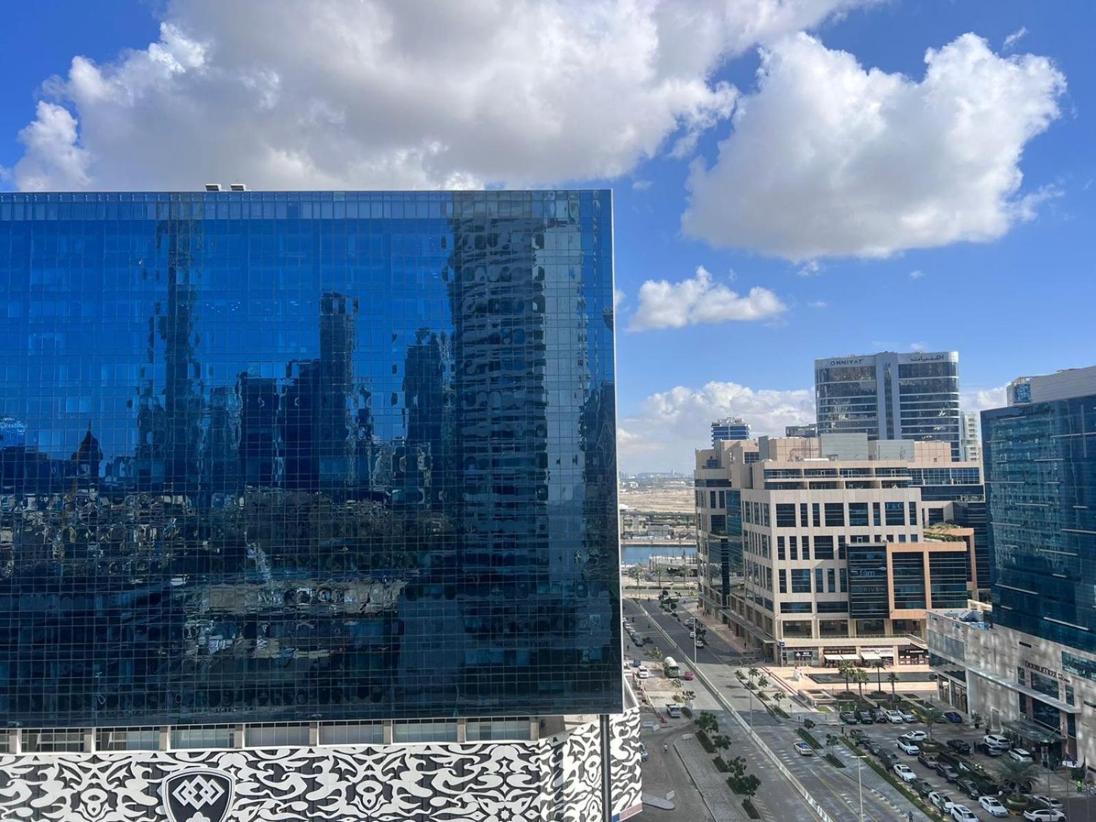 Downtown, Business Bay, Very Close To Mall *