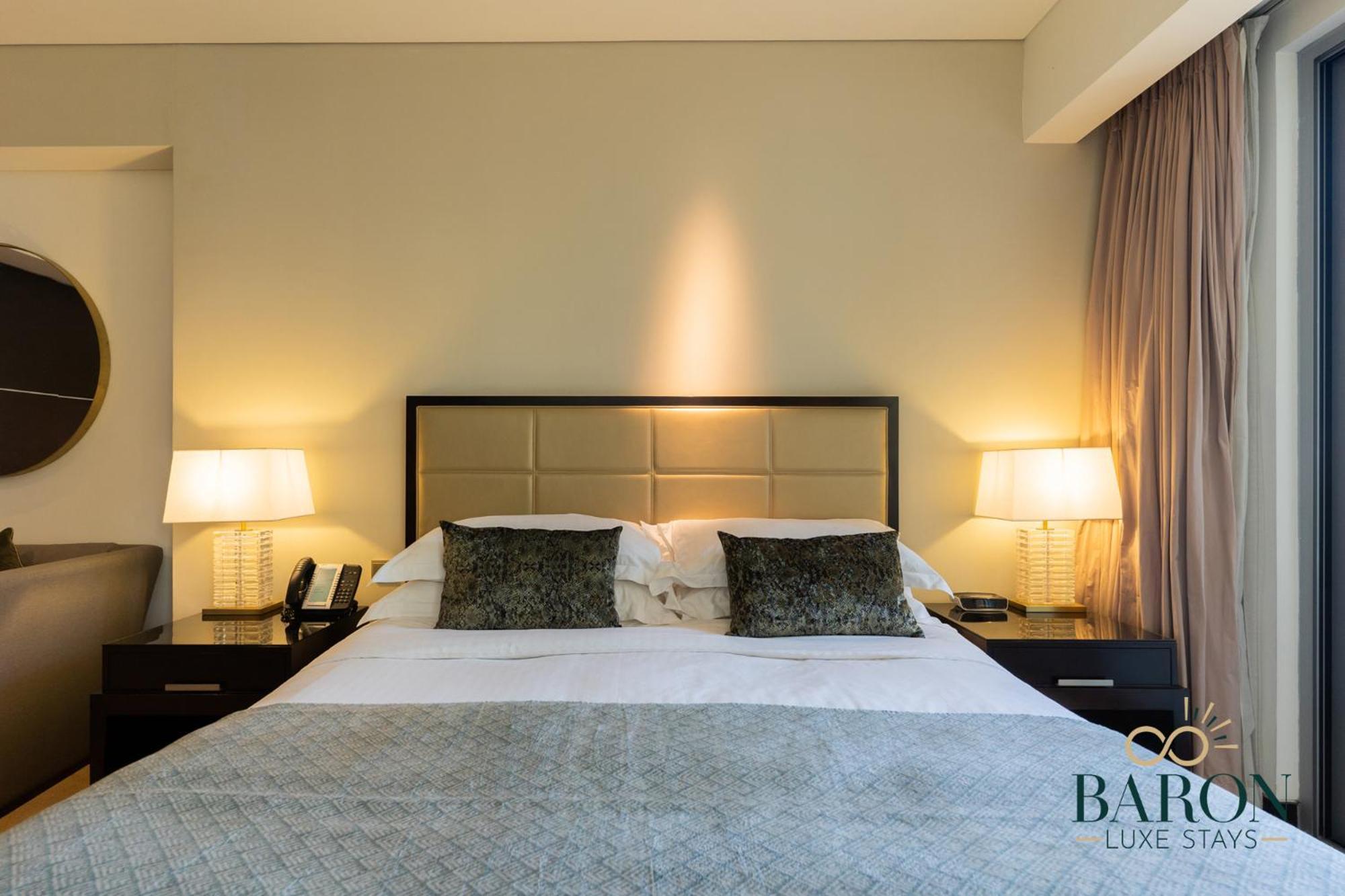 Luxurious At Address Residences 15 * Dubai
