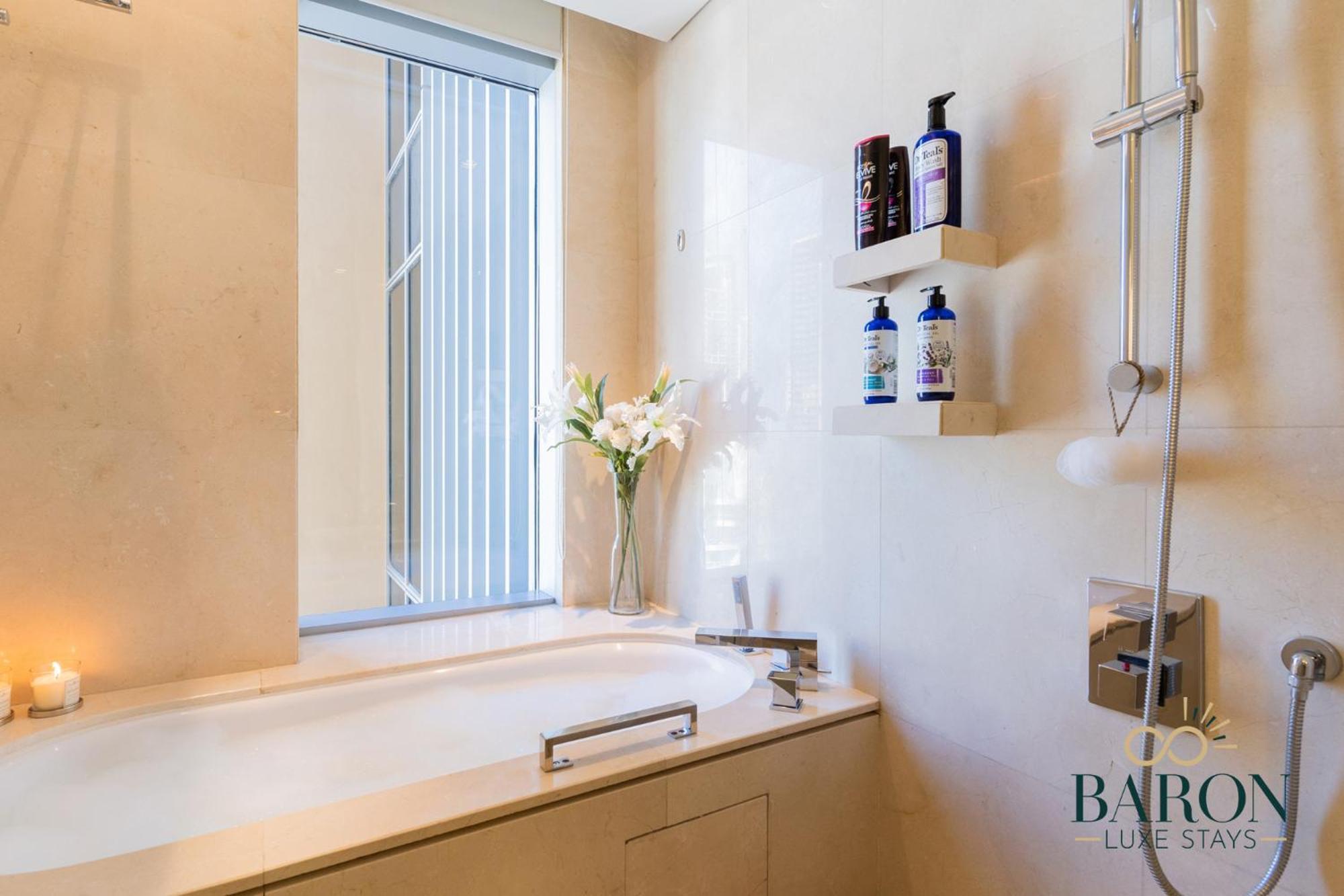 Apartment Luxurious At Address Residences 15 *